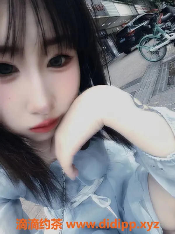 成都楼凤-成都嫩妹十三，155cm，80斤，400元服务体验