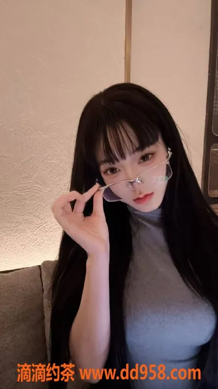 成都外围-成华区嫩妹冰柠，18岁 164cm，85斤胸型好