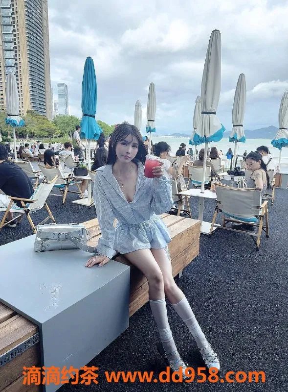 深圳楼凤-福田雨珂，22岁，162cm，82斤，服务优质