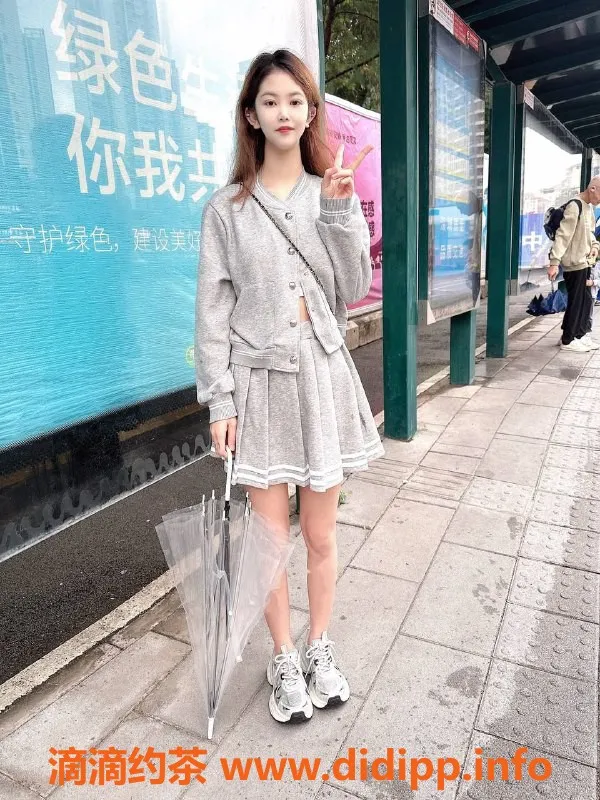 深圳楼凤-龙岗可晴，163cm 45kg嫩妹，800元起