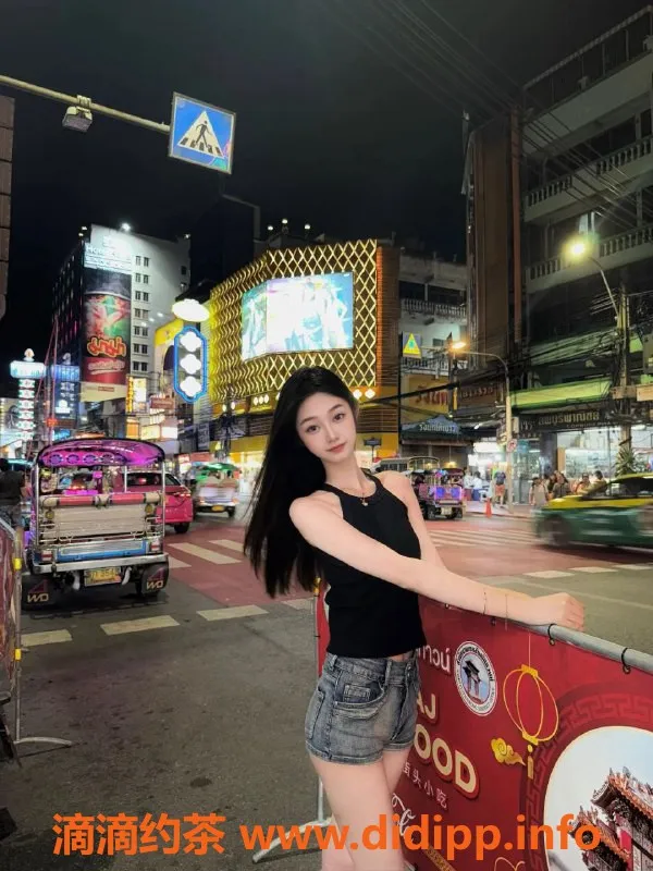 广州楼凤-天河紫霞，800元嫩妹，享舌吻与69