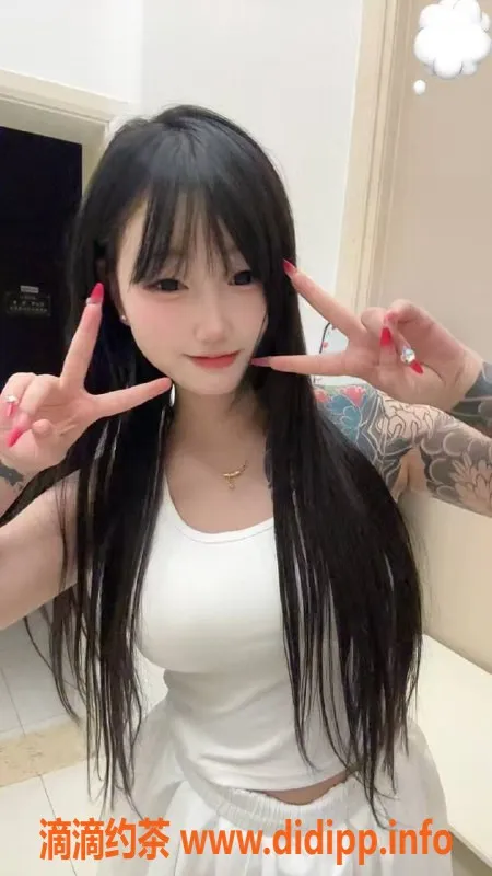 广州楼凤-禅城依依，700元嫩妹服务，舌吻与69体验等你来！