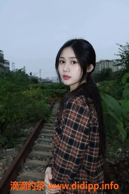 深圳楼凤资源信息,南山安娜，1400p超值服务，私密体验等你来