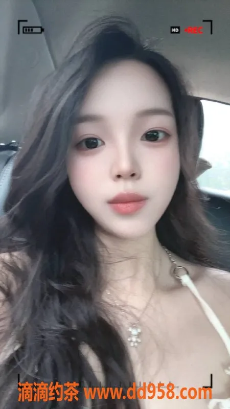 深圳楼凤-龙岗潇潇，165cm，45kg嫩妹1000起