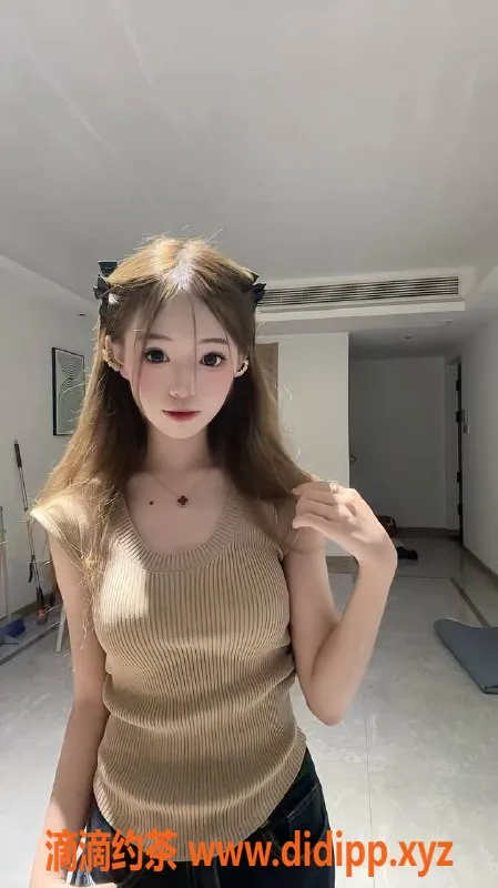 深圳楼凤资源信息,福田小雨，18岁165cm，45kg嫩妹，1300起