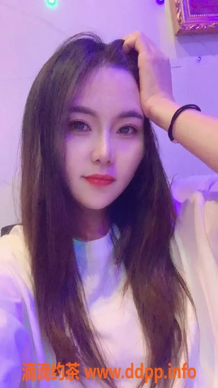 深圳楼凤-深圳南山护士姐姐：600p起，御姐制服服务