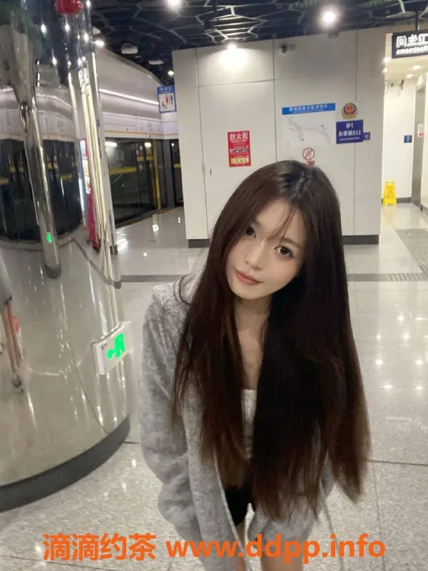 深圳楼凤-南山小辣椒，双重享受，只需1100p起