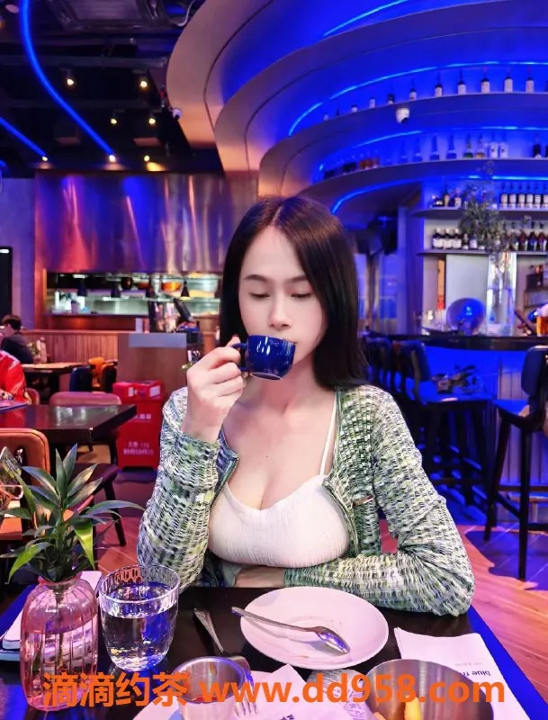 深圳楼凤-福田思思 SM，绝对满足你的期待！