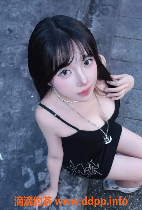 杭州上门服务-18岁韩国D胸妹，上城新城广场等你体验！