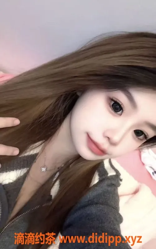 常州楼凤-新北小琪，165身高C杯嫩妹，700元起陪浴服务