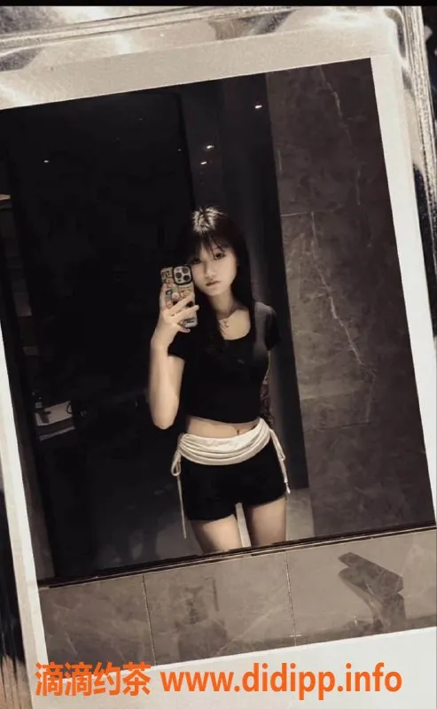 常州楼凤-小晴，武进冷白皮嫩妹，162cm，89斤，800元起