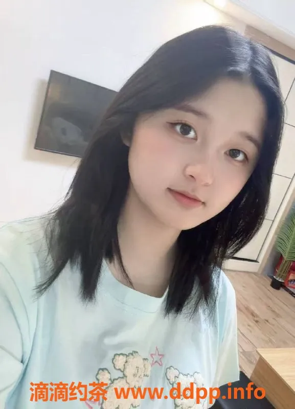 广州楼凤-番禺嫩妹福宝，700元精品服务等你来体验！