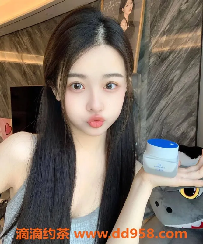 深圳楼凤-福田奶糕，165cm 45kg，23岁，1500P