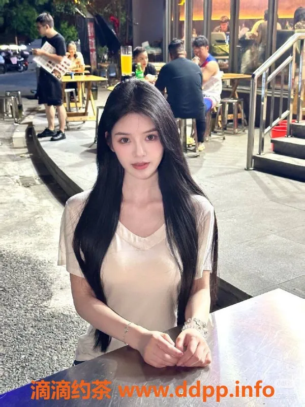 深圳楼凤资源信息,福田海豚：21岁163cm、46kg制服小姐等你来体验！