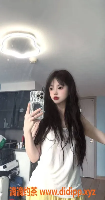 广州楼凤-白云小欣，600元嫩妹，制服丝袜服务