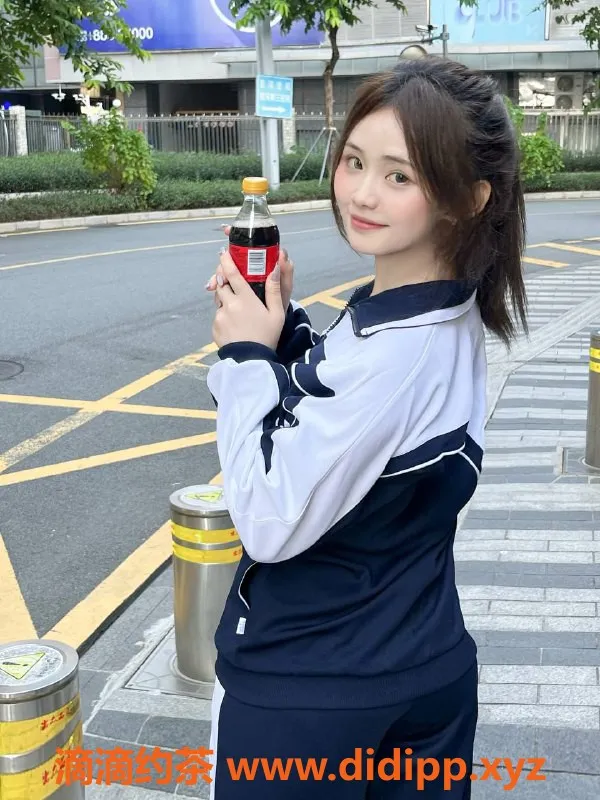 深圳楼凤-福田奶茶19岁163D大胸嫩妹 900P起