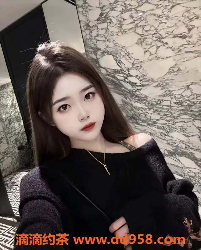 广州楼凤-广州白云区小美，18岁，166cm，48kg，34C