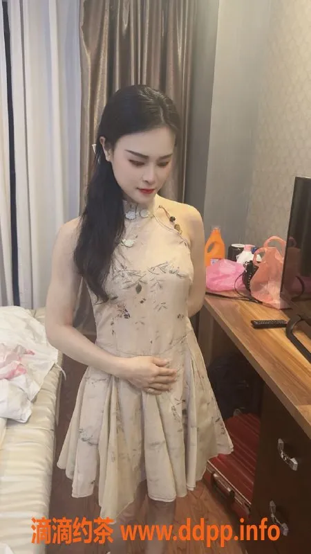 成都楼凤资源信息,青羊区朵儿，26岁，160cm排骨身材，600元/小时