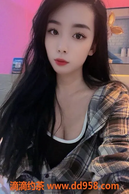 深圳楼凤资源信息,南山知知，99年大胸御姐，服务超赞