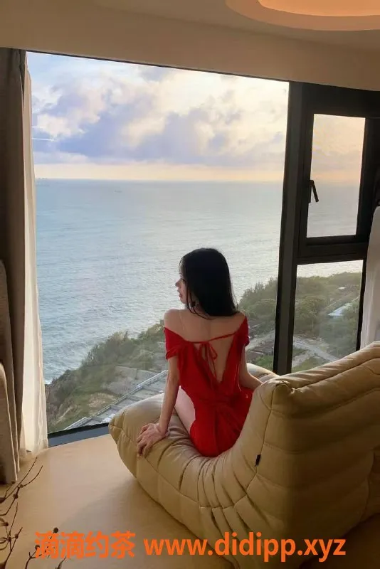 广州楼凤-天河小晴天，1600元包时嫩妹，69服务