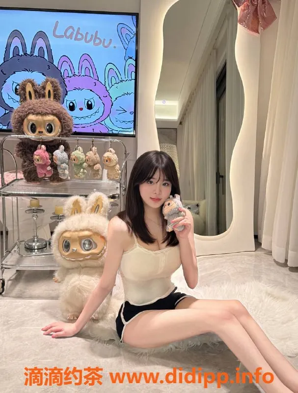 深圳楼凤-福田琪琪，163CM大胸嫩妹，1500起价