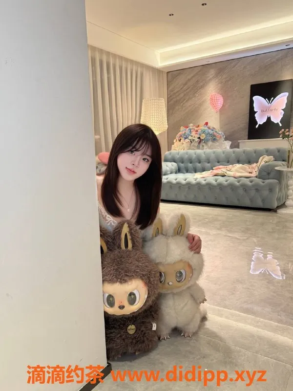 深圳楼凤-福田琪琪，163CM大胸嫩妹，1500起价