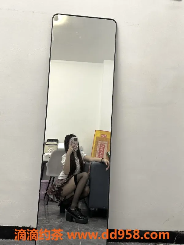 深圳楼凤-龙华小9窝，160cm娇小妹，38kg，700元起