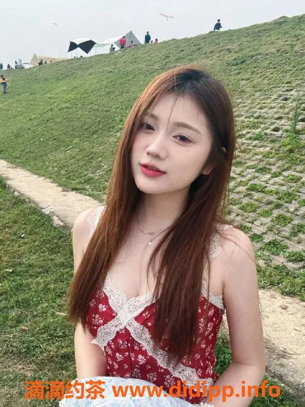 广州楼凤资源信息,天河嫩妹思思，800元包时，超赞体验！