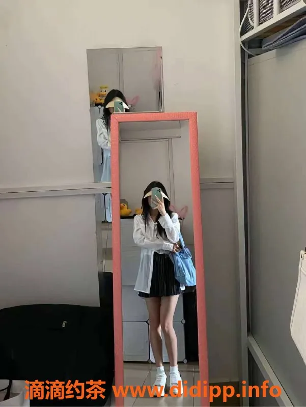 广州楼凤资源信息,天河嫩妹鱼鱼，800元享夜课舌吻服务