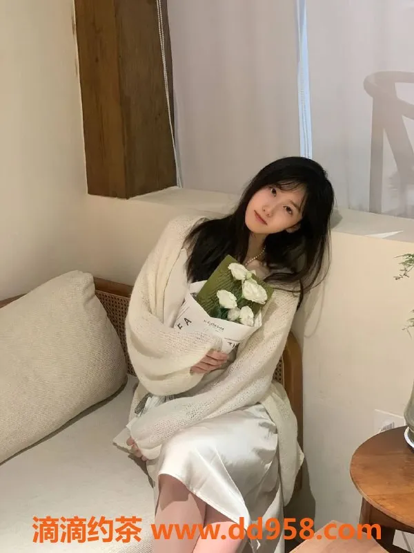 杭州楼凤-杭州娜美，19岁，166cm，48kg，C罩杯，超多服务等你来体验！