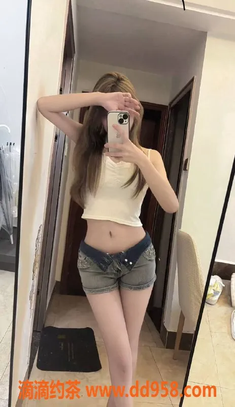 昆明上门服务-西山区猫教主，900元口交嫩妹服务