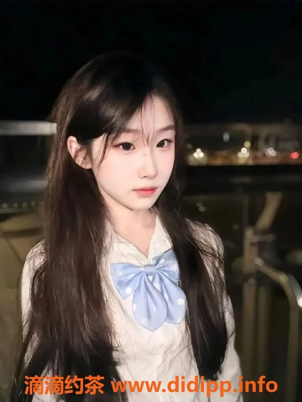 广州楼凤-天河玉玉：68斤嫩妹，868元享受亲密服务