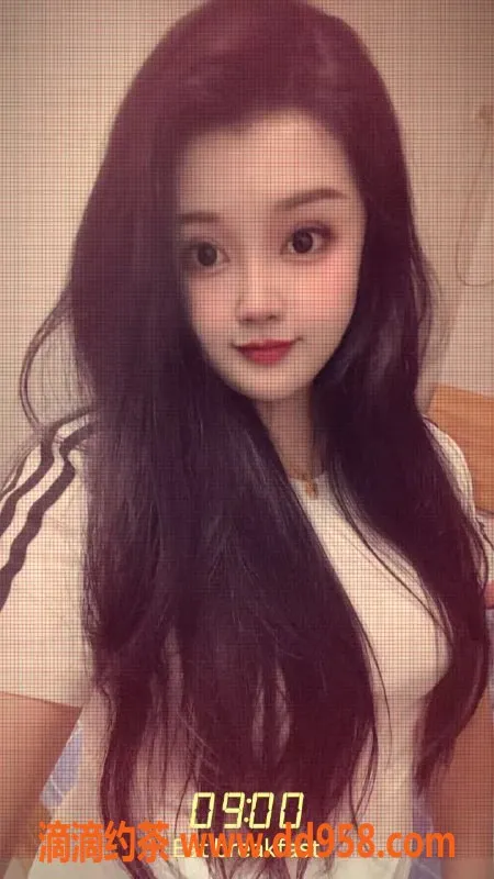 广州抓龙筋-广州天河海珠全裸丝足女王体验，92斤私享调教