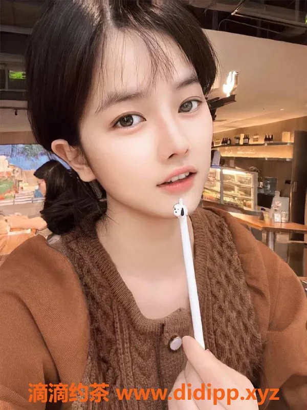 深圳楼凤-南山金灵：162高、45kg的瑜伽女神，1500元起！