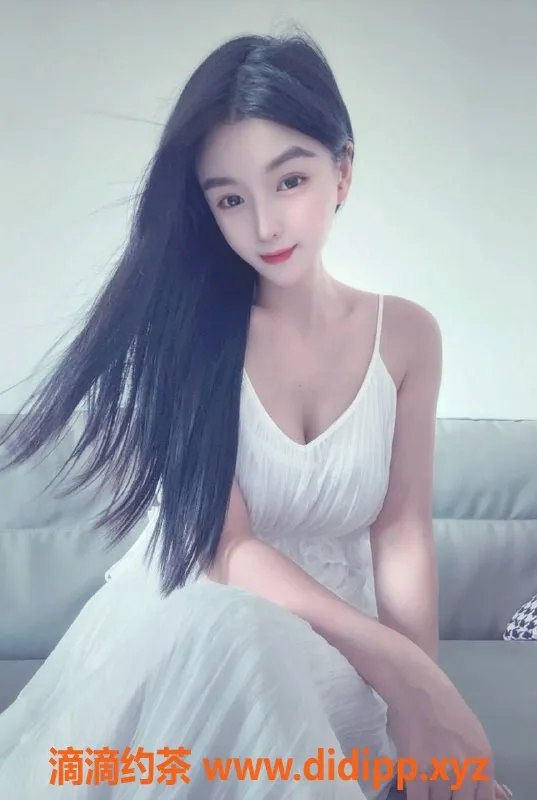 深圳楼凤-宝安小橙子，25岁，160b，46kg，900P起