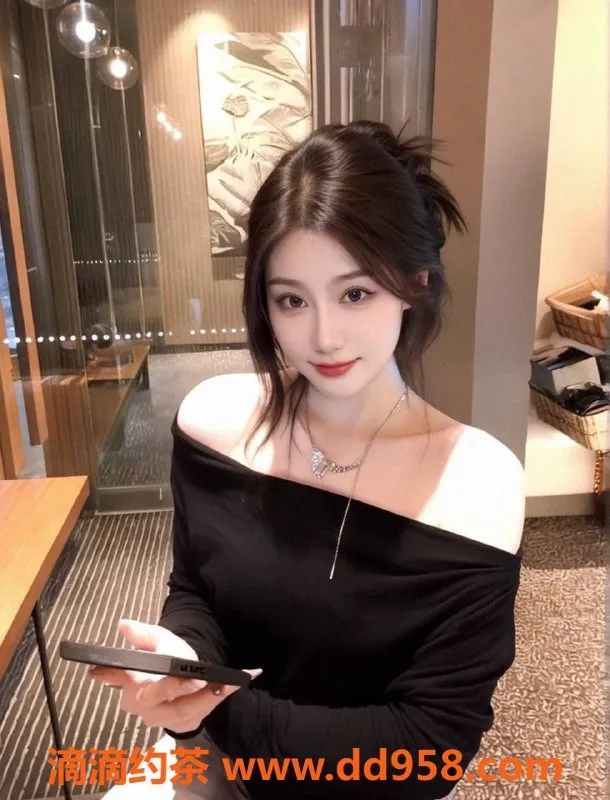 深圳楼凤-龙华小漫，24岁高挑美女，1300元起