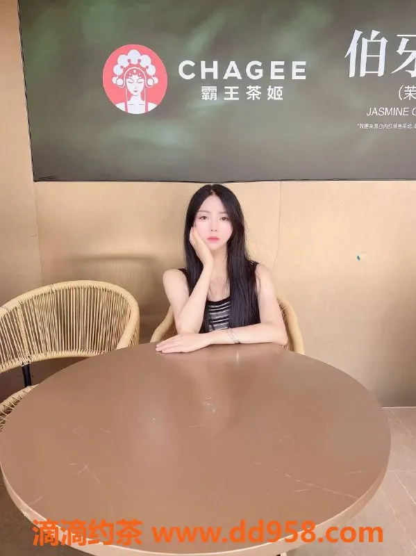 广州楼凤资源信息,顺德小暖，诱惑御姐，价格600，服务多样