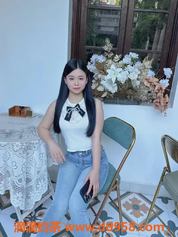 广州楼凤-白云莎莎，嫩妹外出，600元尽享服务