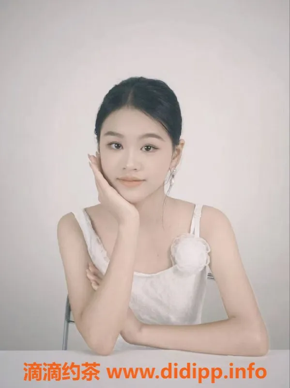 广州楼凤-禅城嫩妹鑫鑫 价位600元尽享69服务