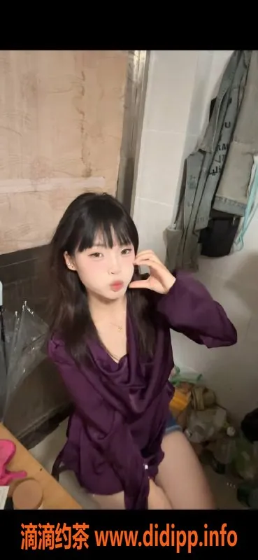 广州楼凤-南海小呆呆，700元嫩妹服务体验