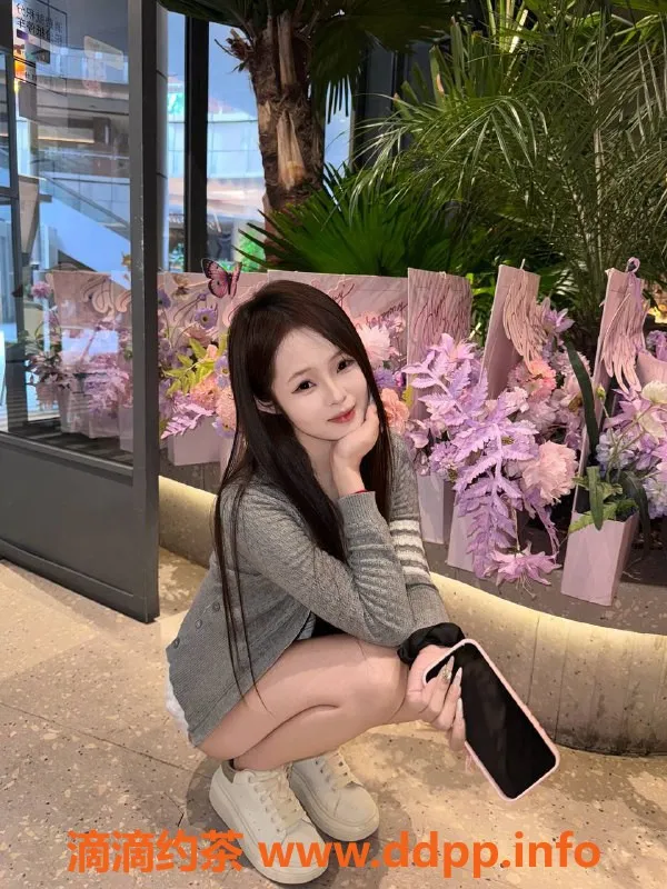 深圳楼凤资源信息,福田小uu，19岁，168CM，95斤，舌吻六九服务！