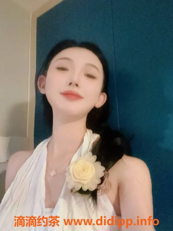 广州楼凤-南海麦兜，700元嫩妹服务，口爆＆69体验不容错过！