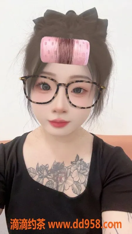 深圳楼凤-宝安珍珍妹，身高162，价格700起