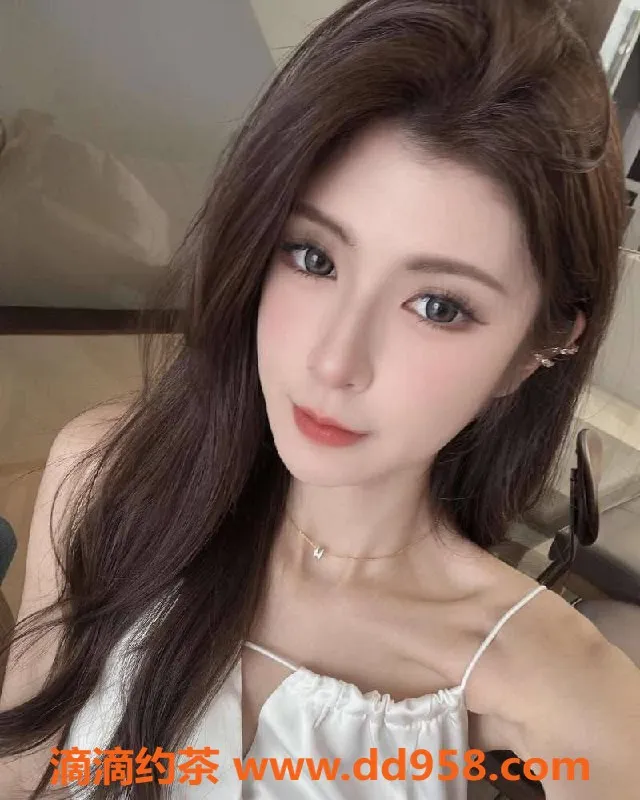 深圳楼凤-南山布兰妮，23岁165长腿，50kg，服务多样