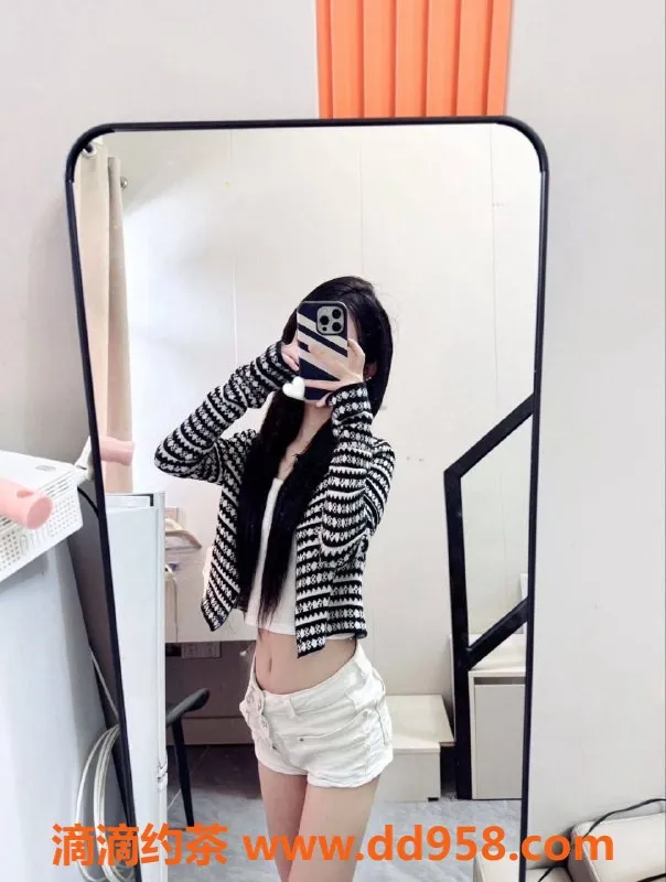 深圳楼凤-龙岗嫩妹嘉宝，800元起，制服诱惑等你来体验！