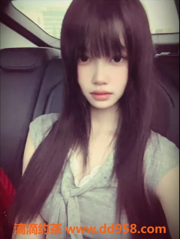 深圳楼凤-月月丨龙华嫩妹 800元服务超值体验