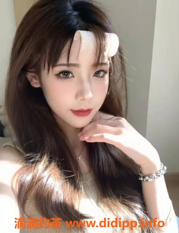 扬州楼凤-扬州邗江晚晚，18岁精神妹妹，舌吻管饱