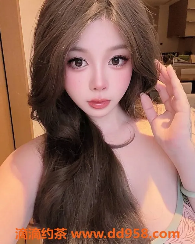 广州楼凤-天河御姐爱老师，巨乳高颜值，1500体验