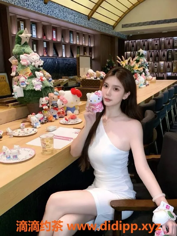 深圳楼凤-龙华Coco，175高挑女神，1300起