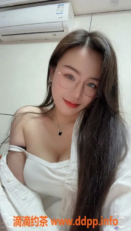 深圳楼凤-龙华小语，169厘米，110斤，600元服务